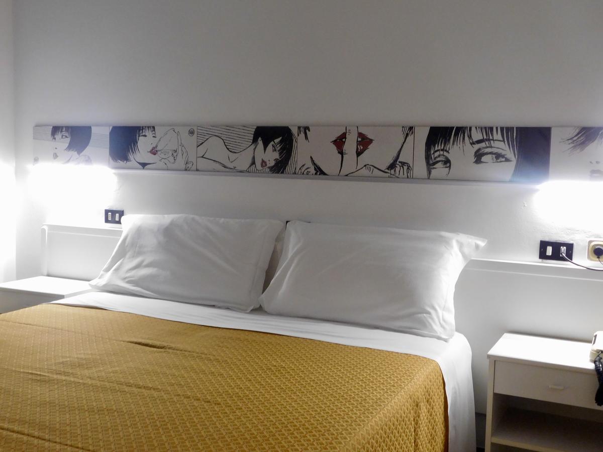 רימיני Hotel Dolores מראה חיצוני תמונה