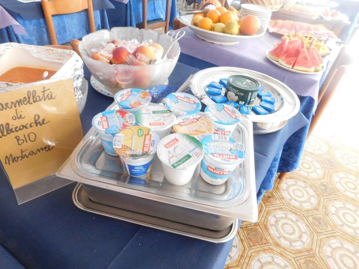 רימיני Hotel Dolores מראה חיצוני תמונה