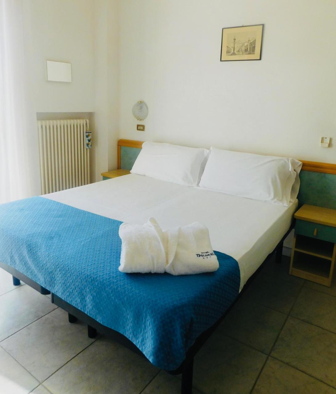 רימיני Hotel Dolores מראה חיצוני תמונה